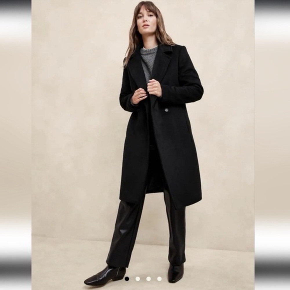 NWT - Banana Republic Women’s Timeless Topcoat Size XSP